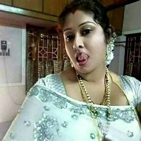 hot aunty porn hub|Desi aunty sex videos